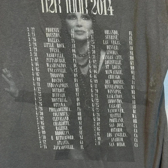 2014 CHER Tour concert official tshirt unisex small, short sleeve, tultex brand - Picture 6 of 6